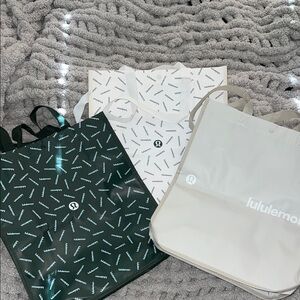 lululemon athletica Women's Tote Bag Set - Green, White, Cream